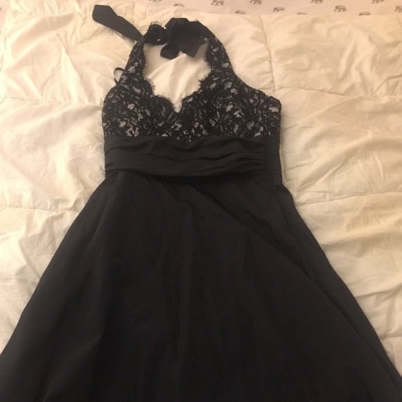 WHBM Lace Halter Dress - Picture 4 of 5